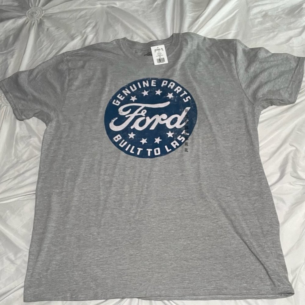 FORD NWT T beautiful logo shirt